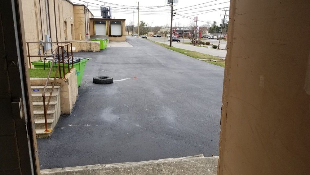 Cumberland Plaza: 100 Cumberland Plaza, Crossville, TN 38555